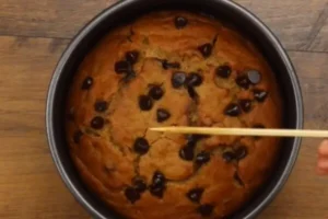 Banana Cake in Hindi