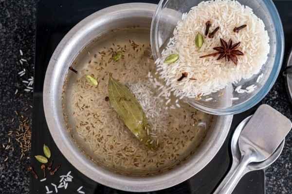 Egg Fried Rice in Hindi