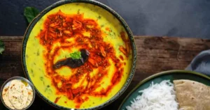 How to Make Most Delicious Palak Kadhi Recipe - पालक कढ़ी