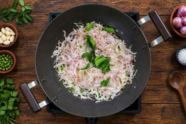 Egg Rice Recipe in Hindi