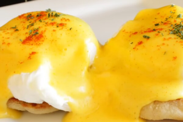 Eggs Benedict Recipe in Hindi