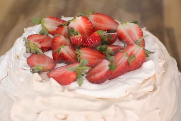 Pavlova Cake Recipe