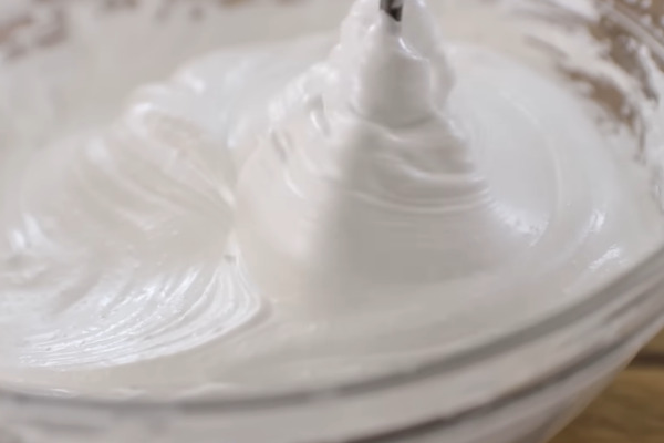 Pavlova Cake Recipe