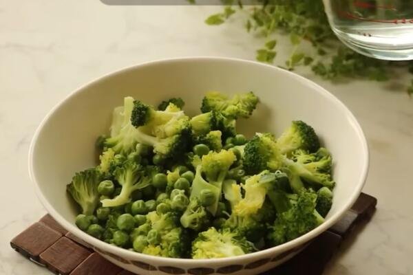 Broccoli Green Salad Recipe