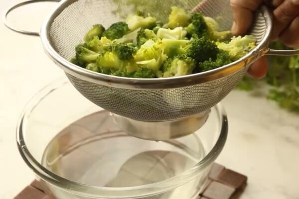 Broccoli Green Salad Recipe