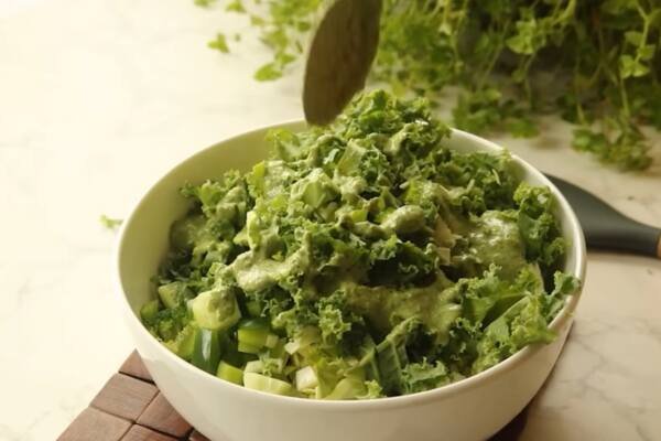 Broccoli Green Salad Recipe