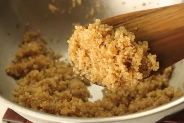 Quinoa Salad Dressing