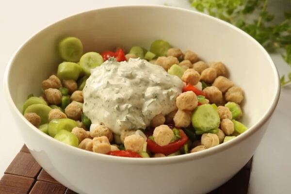 Soya Chunks Yogurt Salad