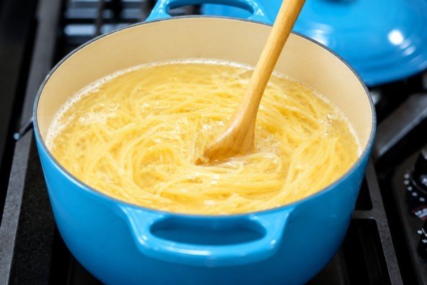 Fettuccine Alfredo Recipe in Hindi