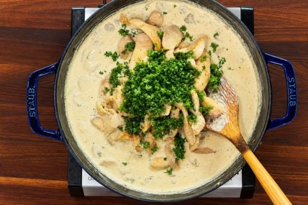 Fettuccine Alfredo Recipe in Hindi